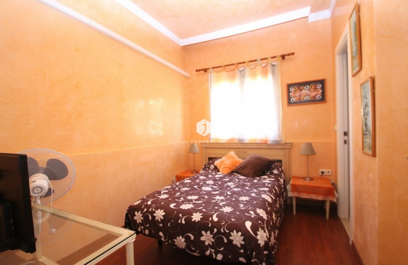 Aus zweiter Hand - Villa -
Orihuela Costa - Costa Blanca