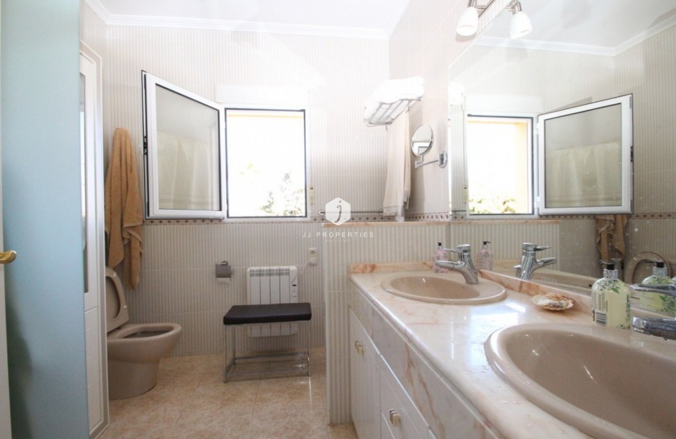 Aus zweiter Hand - Villa -
Orihuela Costa - Costa Blanca