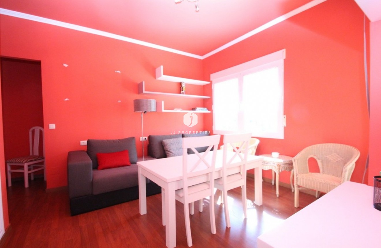 Aus zweiter Hand - Villa -
Orihuela Costa - Costa Blanca