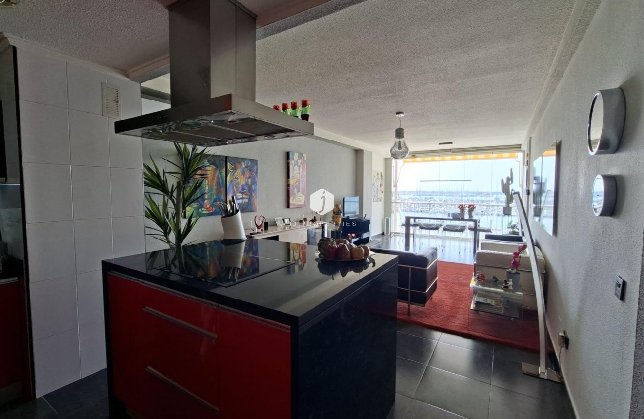 Resale - Apartment / flat -
Torrevieja - Acequion