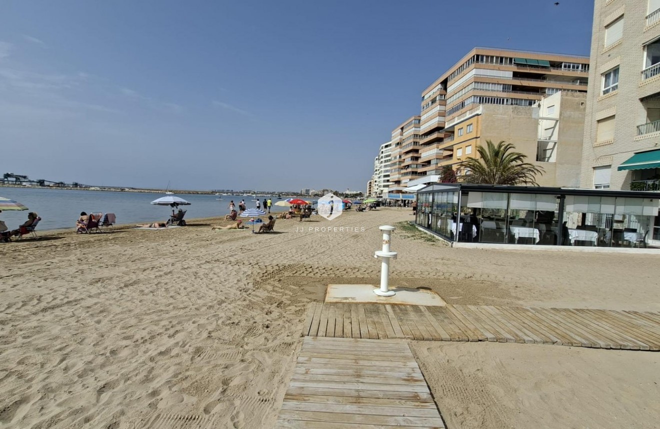 Resale - Apartment / flat -
Torrevieja - Acequion