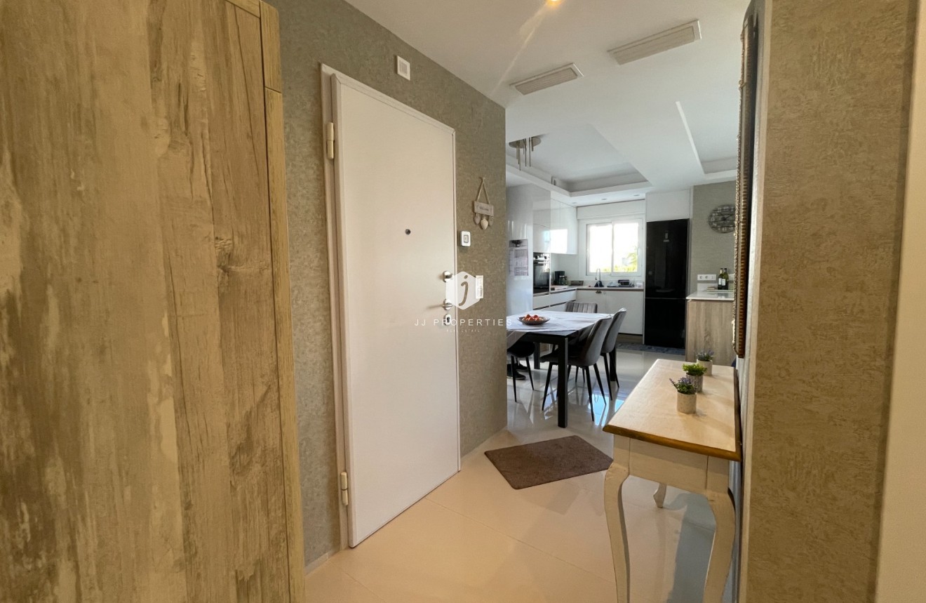 Aus zweiter Hand - Wohnung -
Rojales - Inland