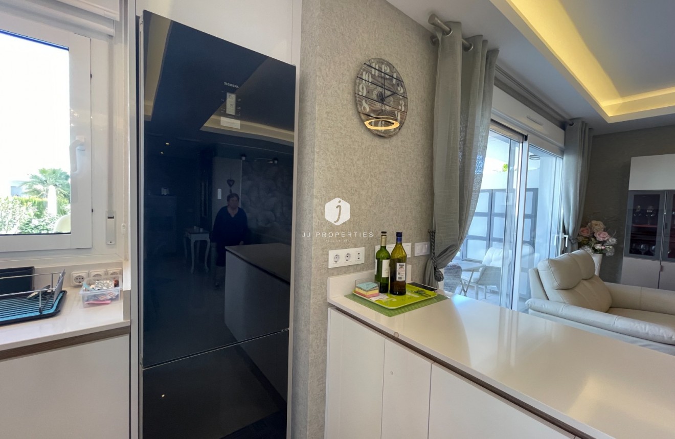 Aus zweiter Hand - Wohnung -
Rojales - Inland
