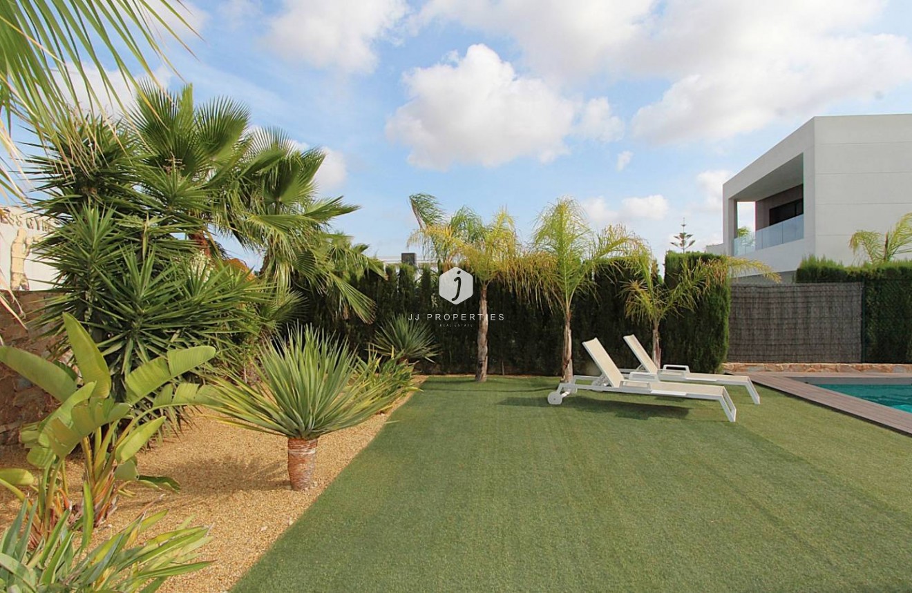 Tweedehands - Villa -
Rojales - Inland