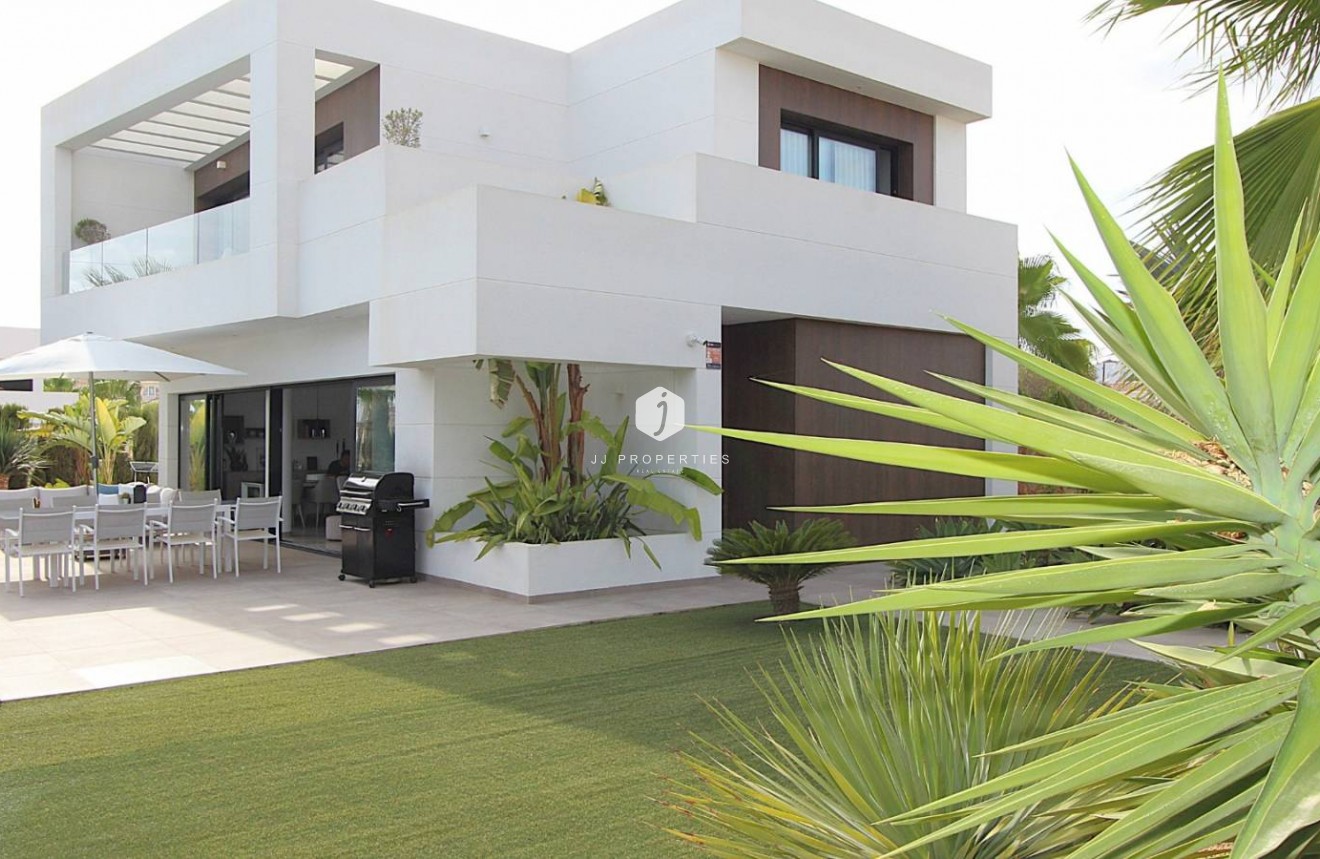 Tweedehands - Villa -
Rojales - Inland