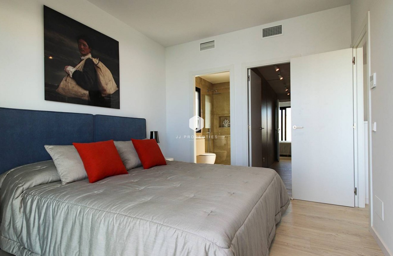 Tweedehands - Villa -
Rojales - Inland