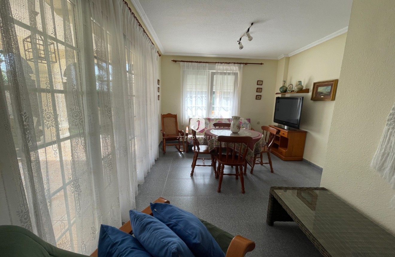 Aus zweiter Hand - Villa -
Orihuela Costa - Costa Blanca