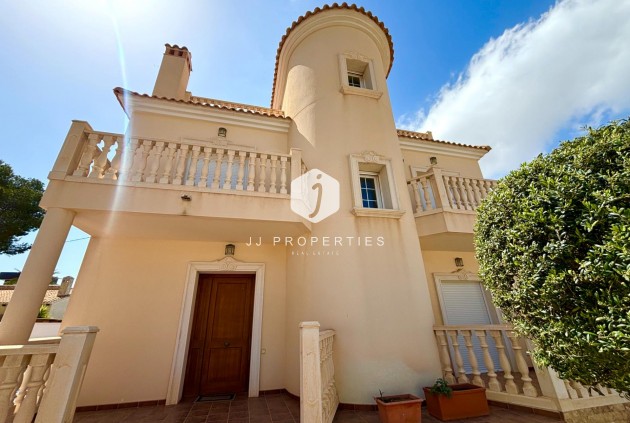 Z drugiej ręki - Villa -
Cabo Roig - Costa Blanca
