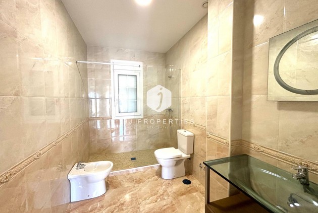 Z drugiej ręki - Villa -
Cabo Roig - Costa Blanca