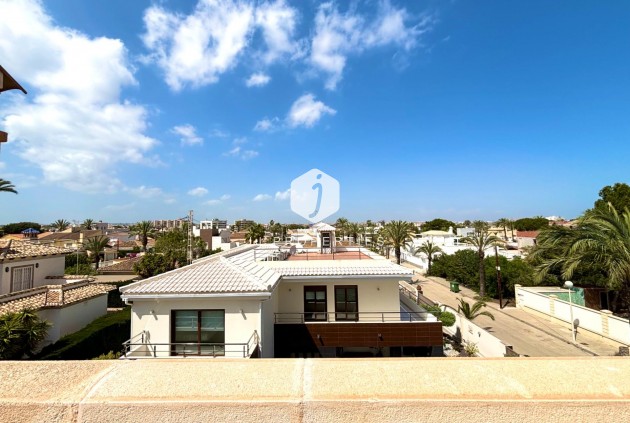 Z drugiej ręki - Villa -
Cabo Roig - Costa Blanca