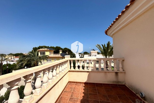 Z drugiej ręki - Villa -
Cabo Roig - Costa Blanca