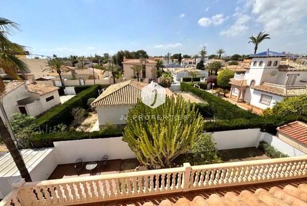 Z drugiej ręki - Villa -
Cabo Roig - Costa Blanca