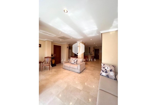 Tweedehands - duplex -
Torrevieja