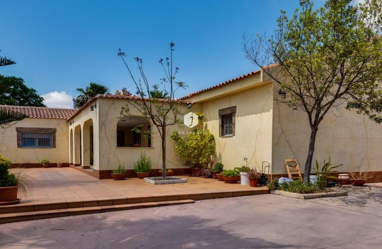 Tweedehands - Villa -
Los Montesinos - Montesinos  Los