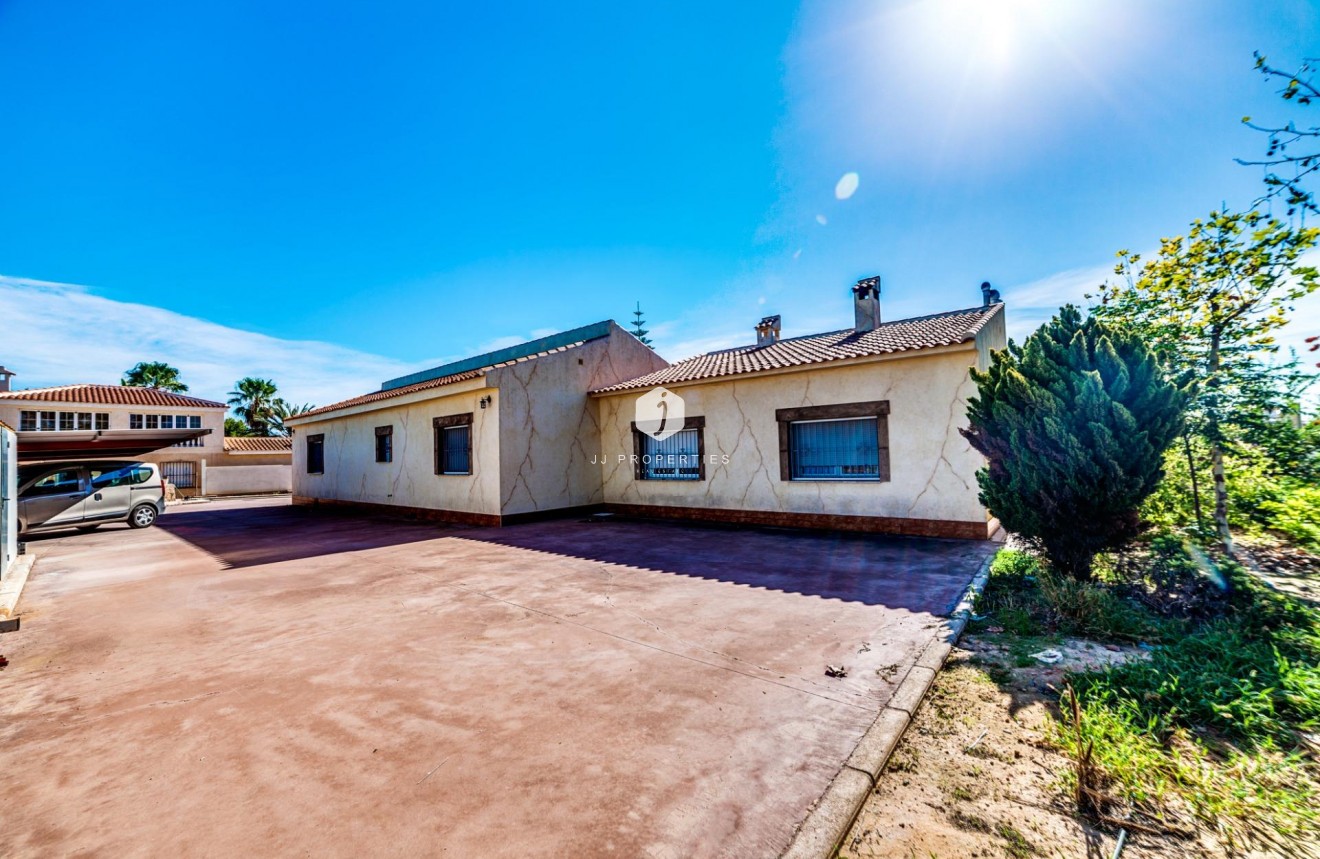 Tweedehands - Villa -
Los Montesinos - Montesinos  Los