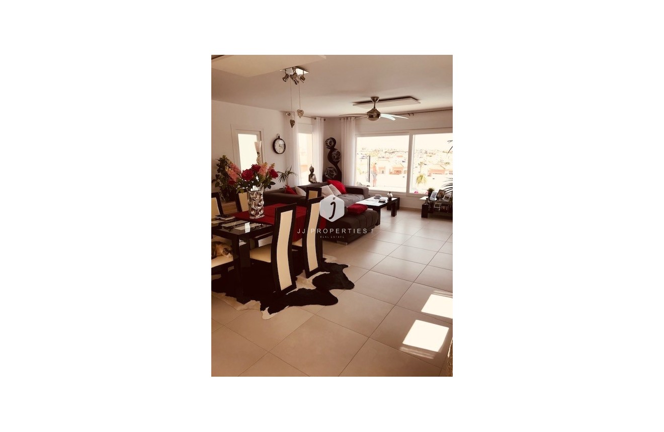 Aus zweiter Hand - Villa -
Rojales - Inland