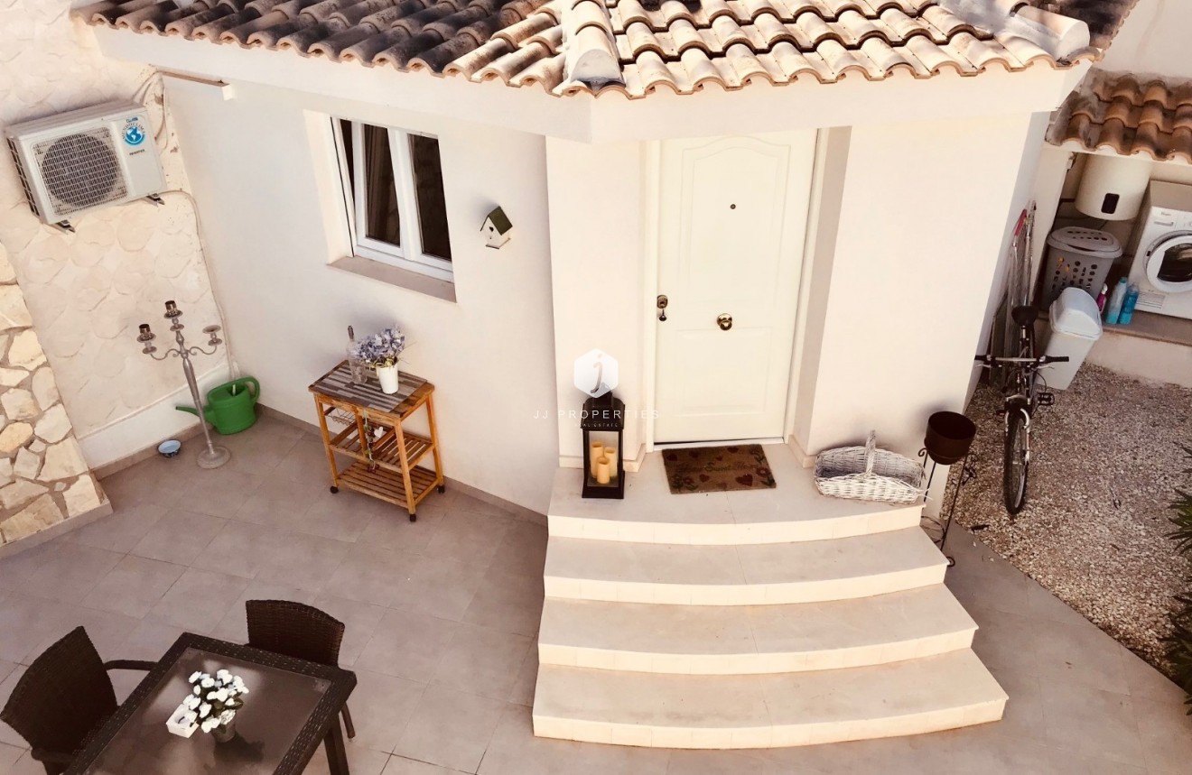 Aus zweiter Hand - Villa -
Rojales - Inland