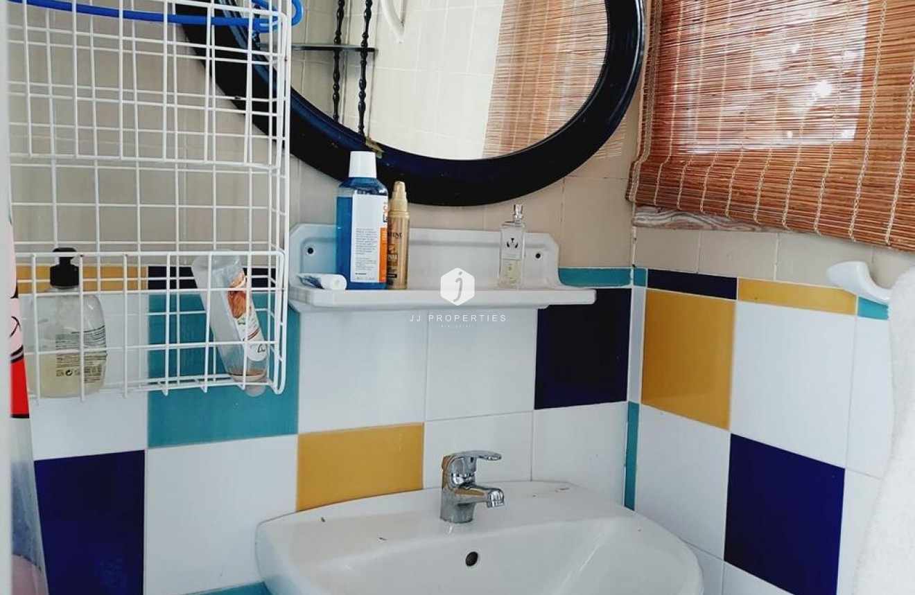 Z drugiej ręki - Villa -
Orihuela Costa - Punta Prima