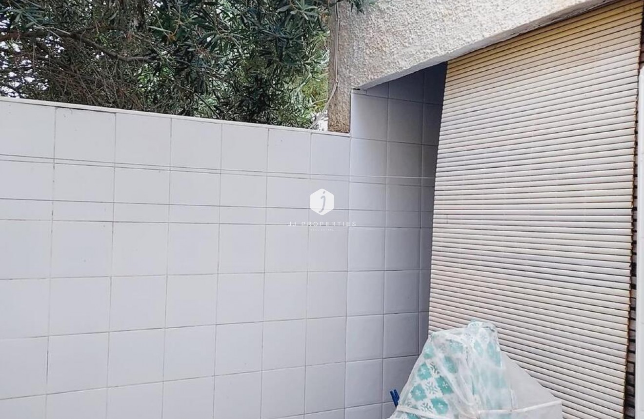 Z drugiej ręki - Villa -
Orihuela Costa - Punta Prima