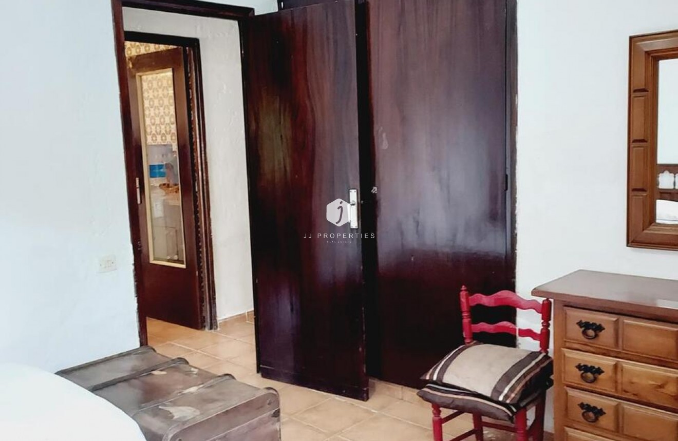 Z drugiej ręki - Villa -
Orihuela Costa - Punta Prima
