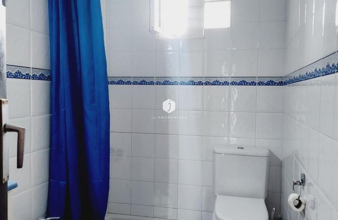 Z drugiej ręki - Villa -
Orihuela Costa - Punta Prima