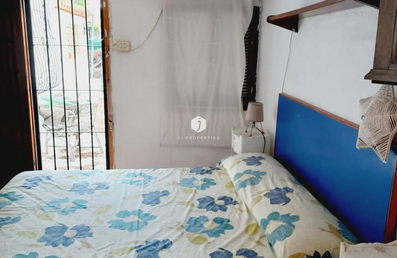 Z drugiej ręki - Villa -
Orihuela Costa - Punta Prima