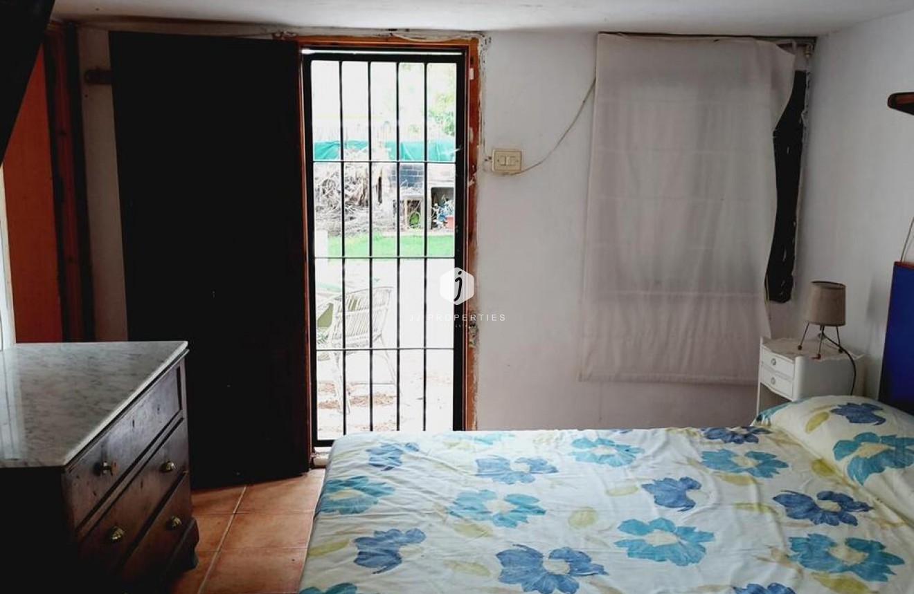 Z drugiej ręki - Villa -
Orihuela Costa - Punta Prima