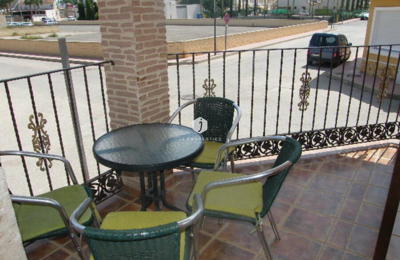 Aus zweiter Hand - Chalet -
Daya Nueva - Costa Blanca