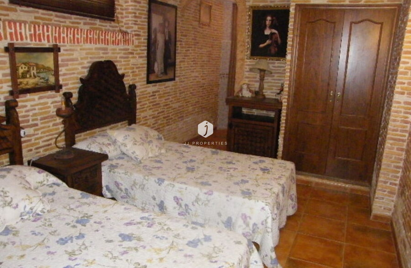 Aus zweiter Hand - Chalet -
Daya Nueva - Costa Blanca