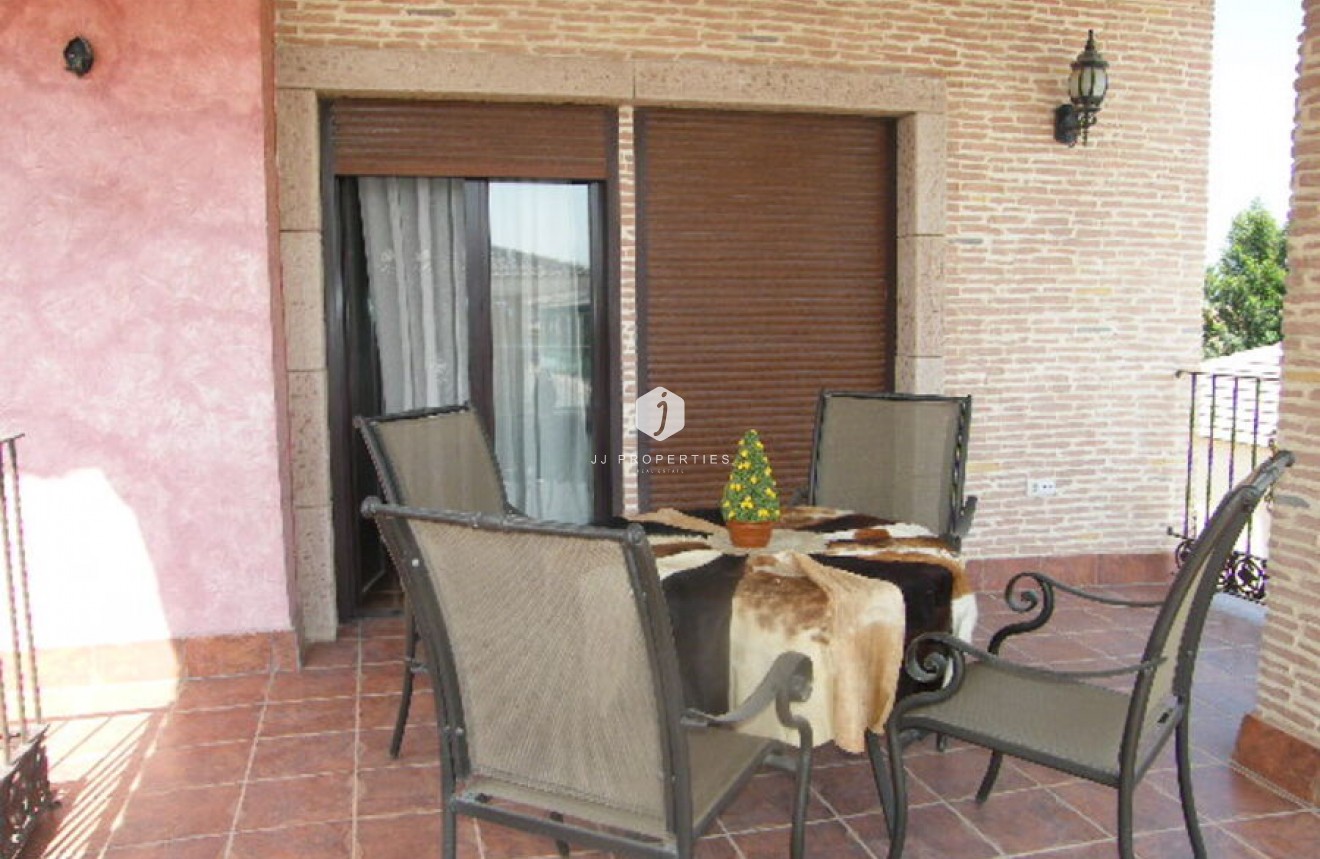 Aus zweiter Hand - Chalet -
Daya Nueva - Costa Blanca