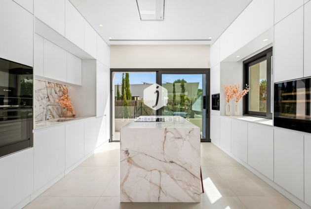 Aus zweiter Hand - Villa -
Orihuela Costa - Costa Blanca