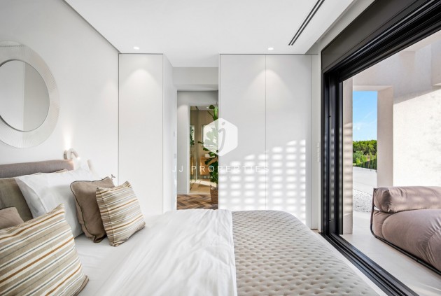 Aus zweiter Hand - Villa -
Orihuela Costa - Costa Blanca