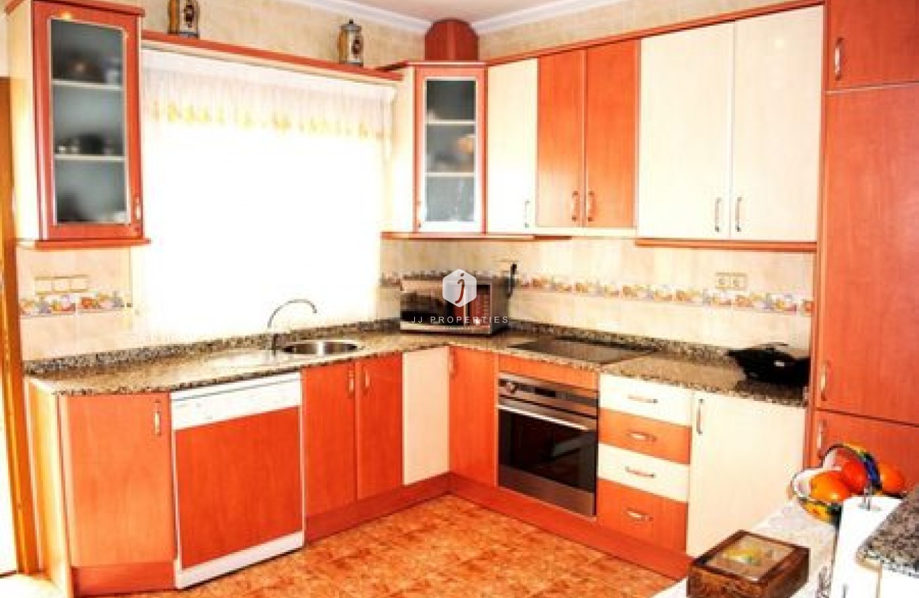 Aus zweiter Hand - Villa -
La Zenia - Costa Blanca