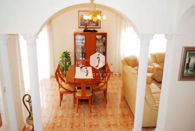 Aus zweiter Hand - Villa -
La Zenia - Costa Blanca