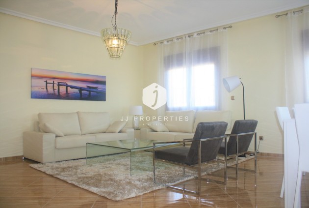 Tweedehands - Villa -
Los Altos - Costa Blanca