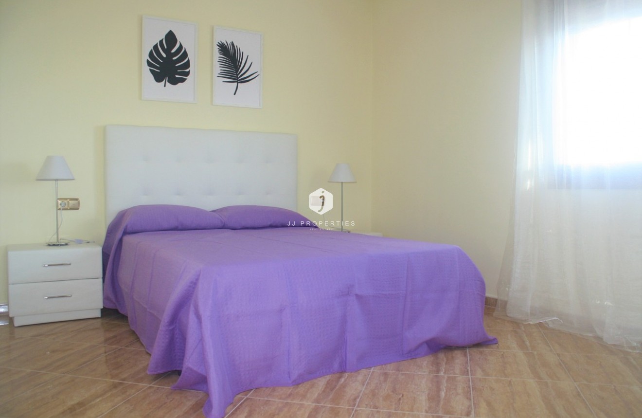 Tweedehands - Villa -
Los Altos - Costa Blanca