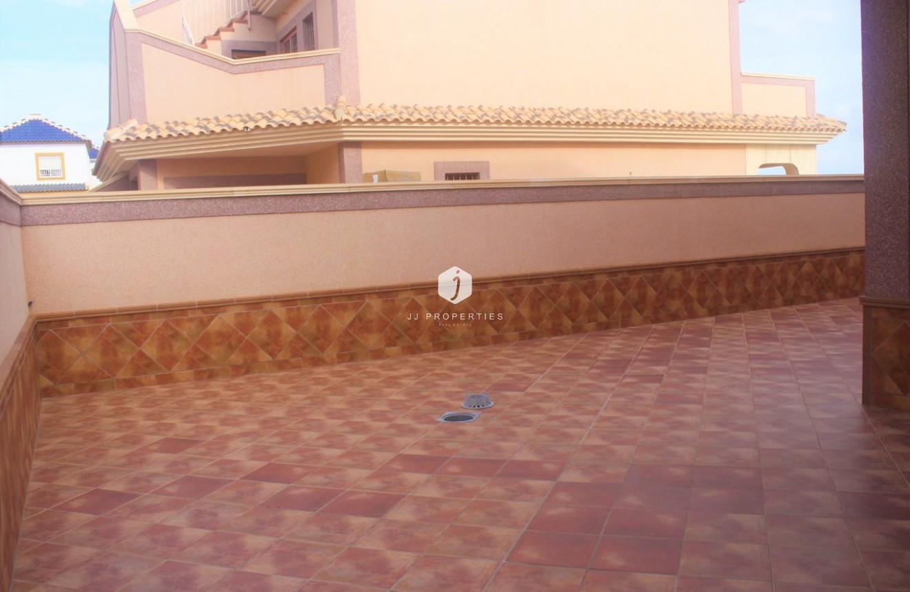Aus zweiter Hand - Chalet -
Los Altos - Costa Blanca