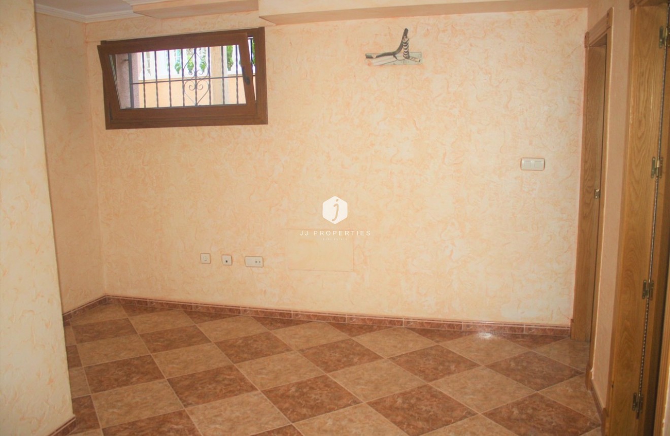Aus zweiter Hand - Chalet -
Los Altos - Costa Blanca