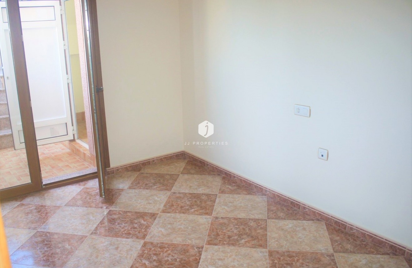 Aus zweiter Hand - Chalet -
Los Altos - Costa Blanca