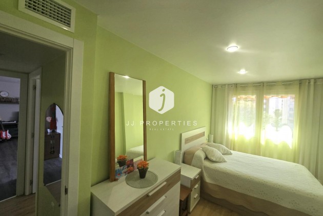 Z drugiej ręki - Mieszkanie w bloku -
Torrevieja - Playa del Cura