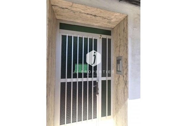 Z drugiej ręki - Mieszkanie w bloku -
Torrevieja - Playa del Cura