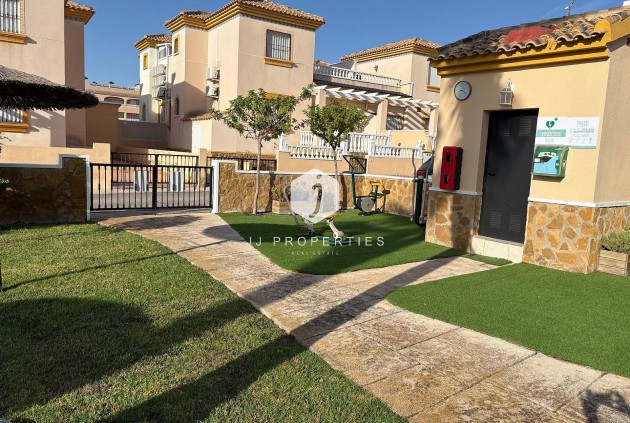 Z drugiej ręki - Mieszkanie w bloku -
Orihuela Costa - Costa Blanca