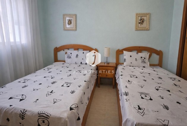 Z drugiej ręki - Mieszkanie w bloku -
Torrevieja - Habaneras
