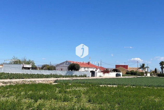 Z drugiej ręki - Villa -
Dolores - Comunidad Valenciana