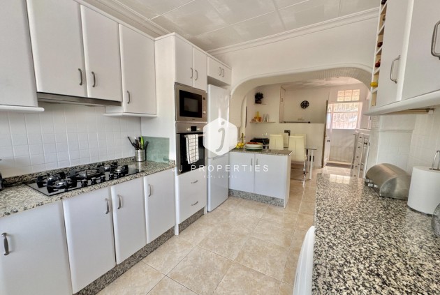 Z drugiej ręki - Villa -
Dolores - Comunidad Valenciana