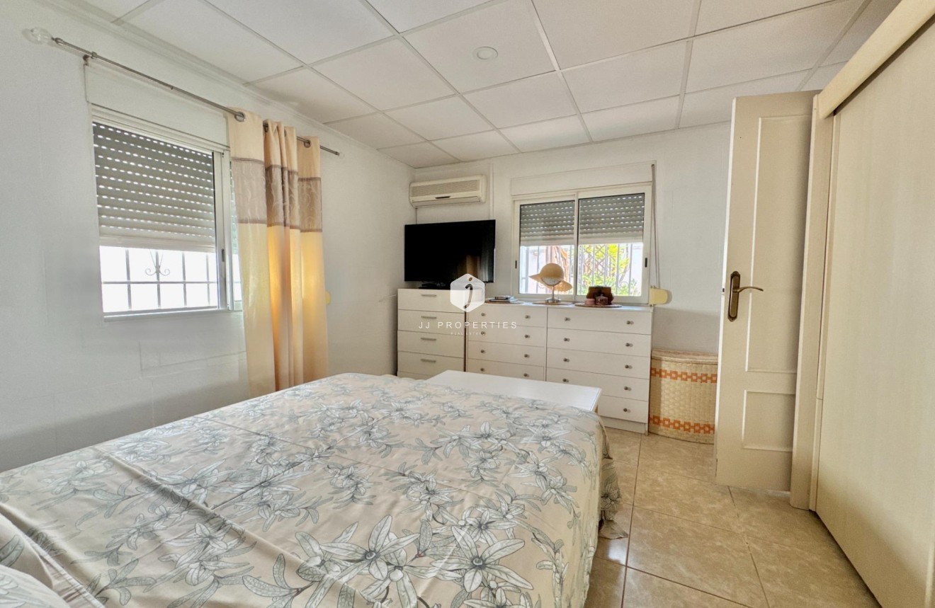 Z drugiej ręki - Villa -
Dolores - Comunidad Valenciana