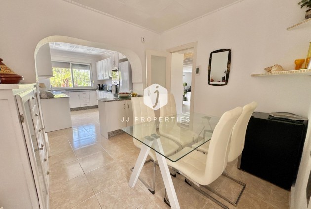 Z drugiej ręki - Villa -
Dolores - Comunidad Valenciana