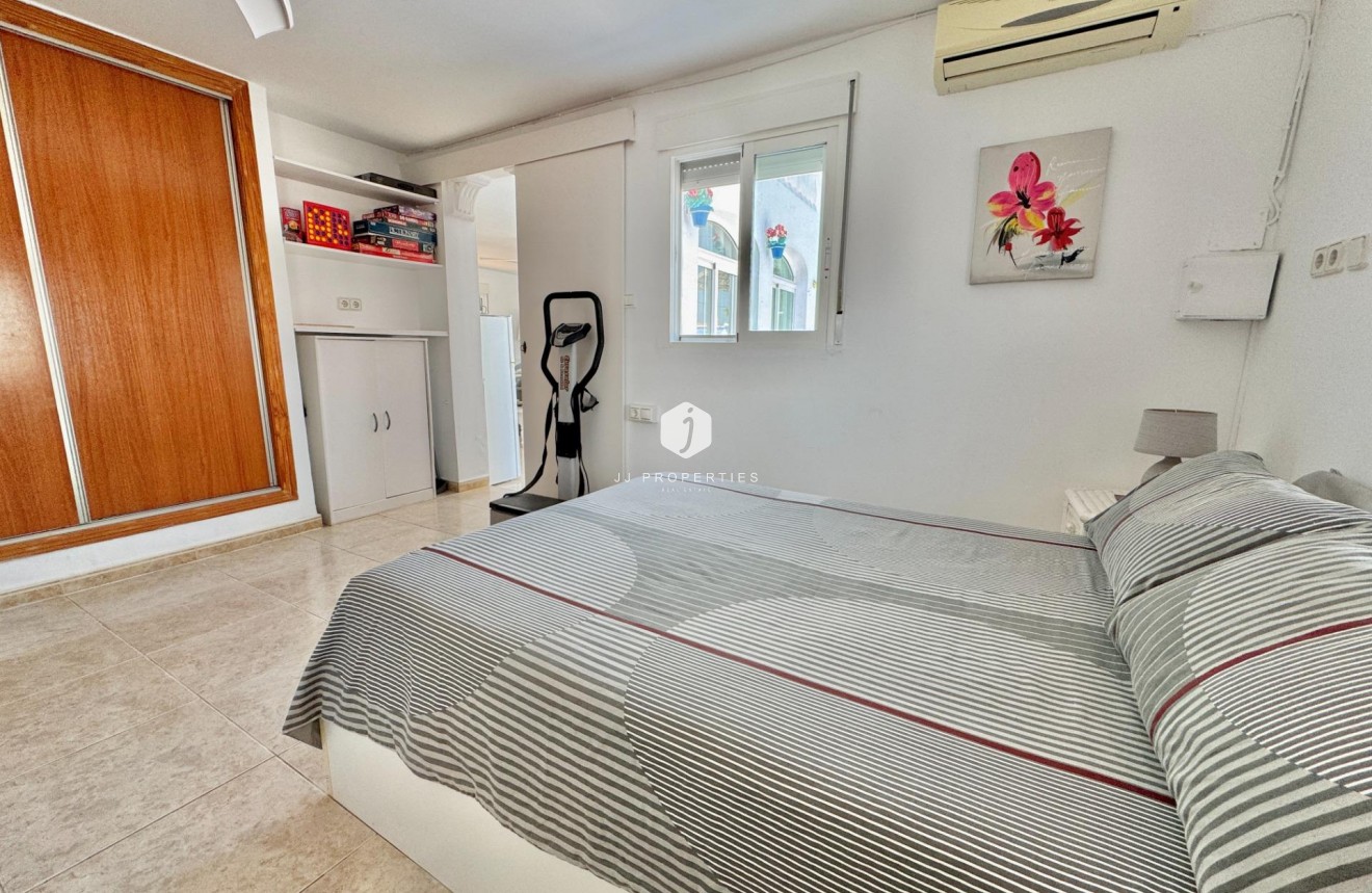 Z drugiej ręki - Villa -
Dolores - Comunidad Valenciana