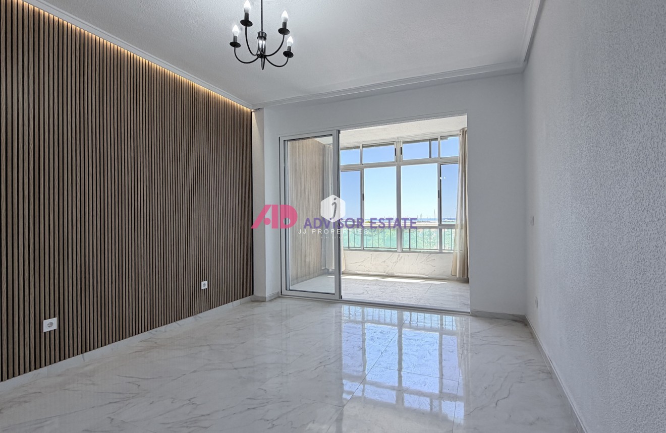 Z drugiej ręki - Mieszkanie w bloku -
Torrevieja - Costa Blanca