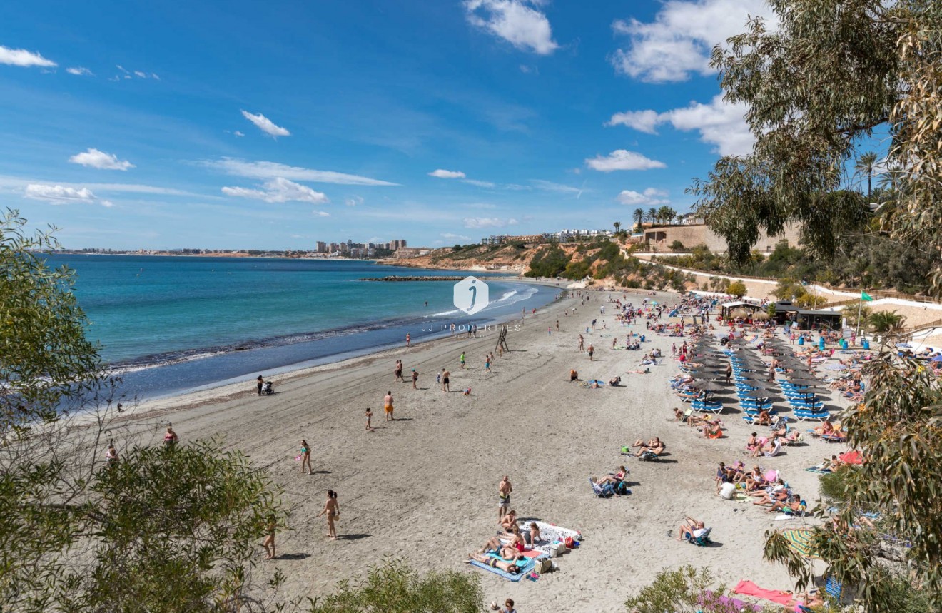 Z drugiej ręki - Mieszkanie w bloku -
Orihuela Costa - Costa Blanca